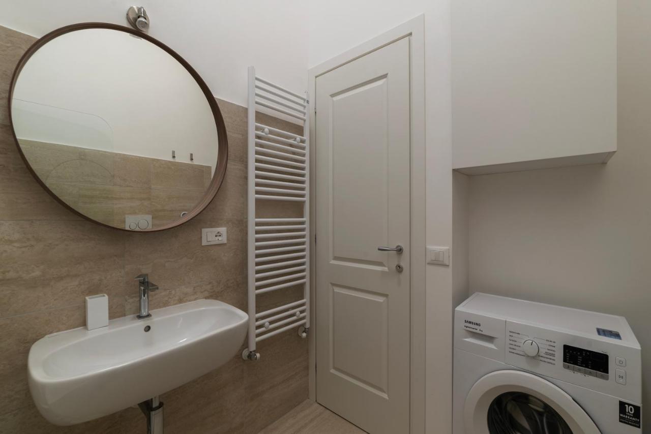Termini & Acquario Romano Bright Apartment Ngoại thất bức ảnh